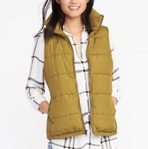 Frost-Free Vest, In the color Jungle Grove